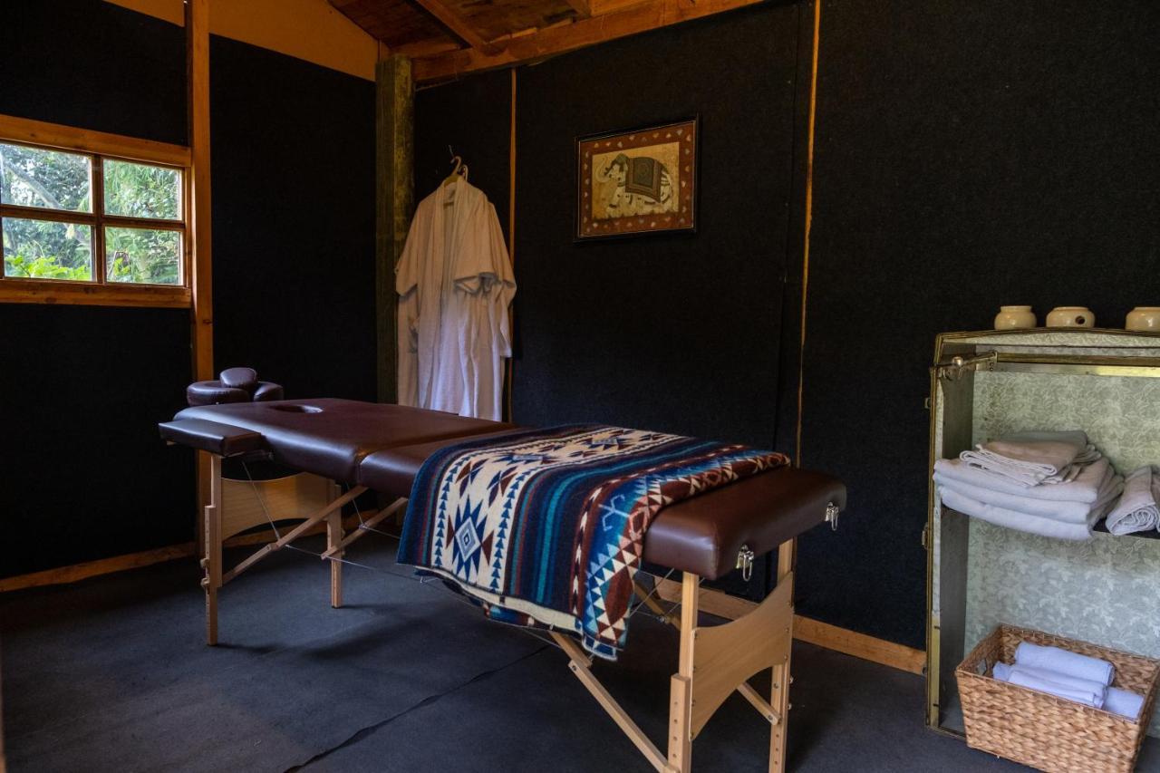 Ilatoa Lodge Quito Bagian luar foto