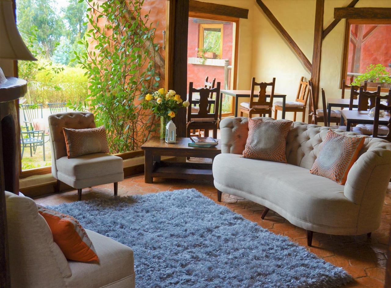 Ilatoa Lodge Quito Bagian luar foto