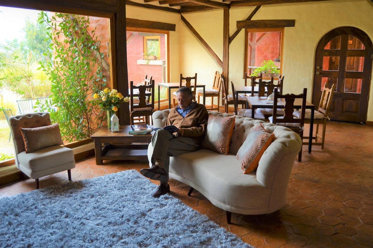 Ilatoa Lodge Quito Bagian luar foto